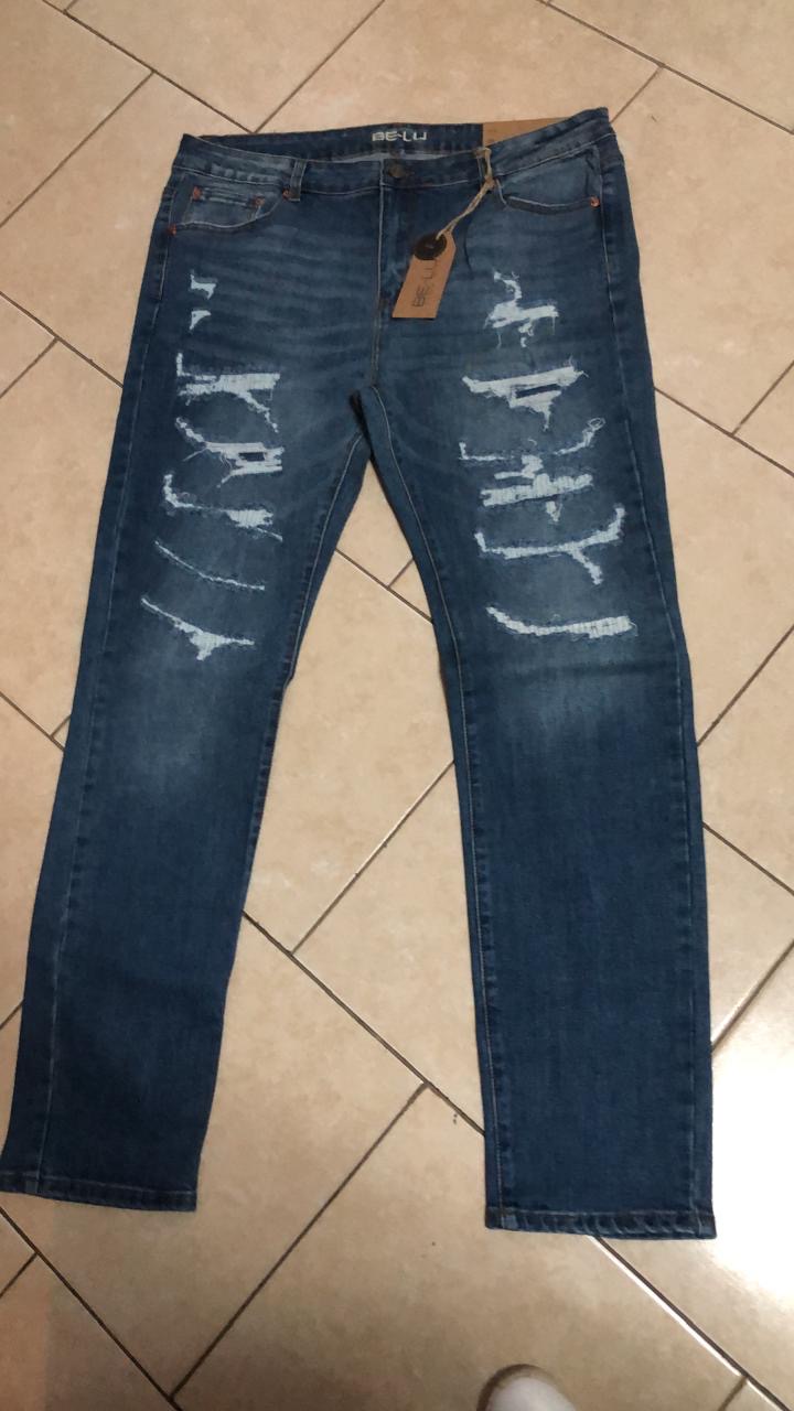Modelo de pantalón de mezclilla El Vaquero